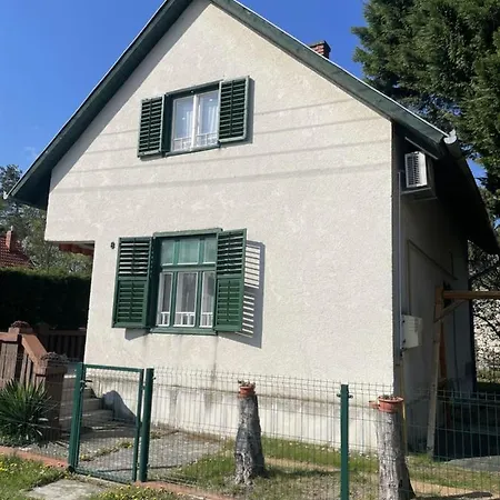 Ferienhaus Macko Nyaralo Balatonfenyves